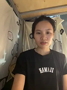 Snapshot of Be-MyMy chatting on 11/09/25, 01:20 Be-MyMy online show from 11/09/25, 01:20