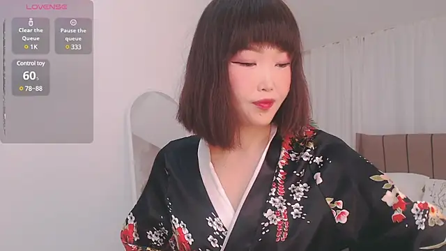 Snapshot of TumiLio chatting on 01/02/25, 04:52 TumiLio online show from 01/02/25, 04:52