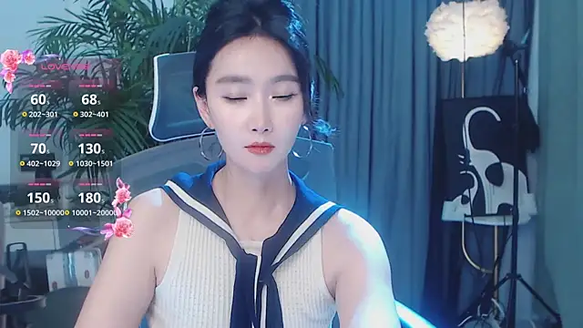 Snapshot of FeiFei-babe chatting on 05/11/26, 02:45 FeiFei-babe online show from 05/11/26, 02:45