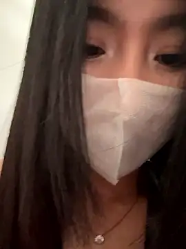 Snapshot of FeiFei-babe chatting on 05/13/26, 10:23 FeiFei-babe online show from 05/13/26, 10:23