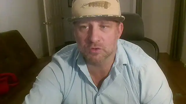 Snapshot of poundyouout69 chatting on 11/30/25, 12:47 poundyouout69 online show from 11/30/25, 12:47