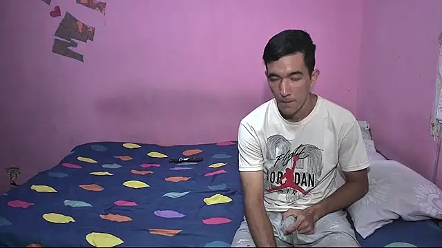 Snapshot of Sweetiefoxxx chatting on 04/02/26, 01:42 Sweetiefoxxx online show from 04/02/26, 01:42