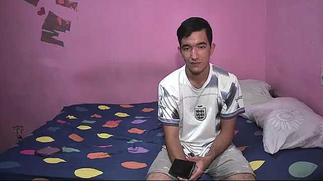 Snapshot of Sweetiefoxxx chatting on 04/04/26, 07:00 Sweetiefoxxx online show from 04/04/26, 07:00