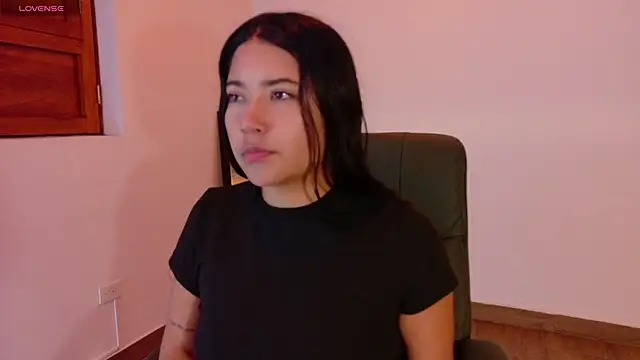 Susy thomson online show from 12/14/25, 01:55