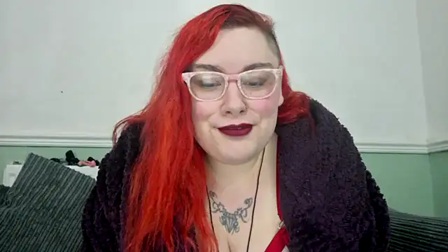 Snapshot of Bustycurves chatting on 02/09/25, 01:44 Bustycurves online show from 02/09/25, 01:44