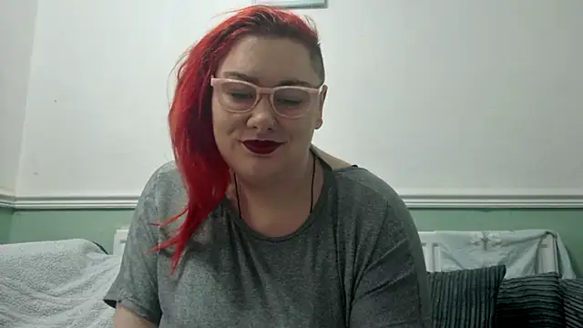 Snapshot of Bustycurves chatting on 02/11/25, 11:32 Bustycurves online show from 02/11/25, 11:32