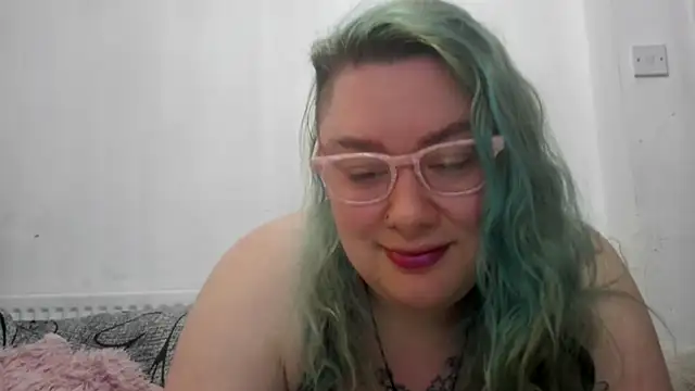 Bustycurves online show from 04/12/26, 01:21