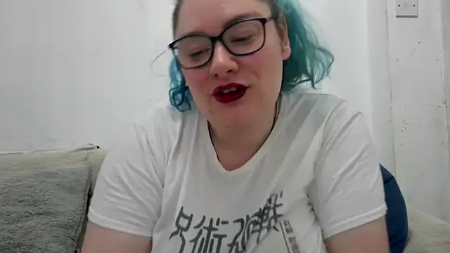 Snapshot of Bustycurves chatting on 06/07/26, 10:30 Bustycurves online show from 06/07/26, 10:30