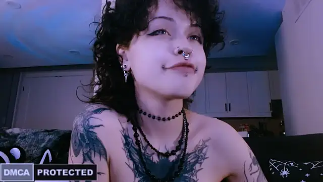 Snapshot of NaughtyLittleFox chatting on 03/23/26, 04:49 NaughtyLittleFox online show from 03/23/26, 04:49