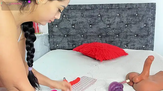 anastasia danger online show from 12/12/24, 01:06