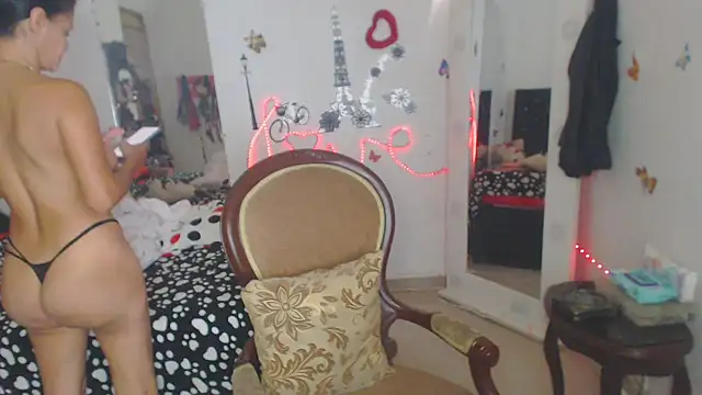 brigitht online show from 11/18/25, 03:49