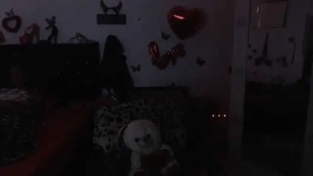 Snapshot of brigitht chatting on 06/10/26, 04:39 brigitht online show from 06/10/26, 04:39