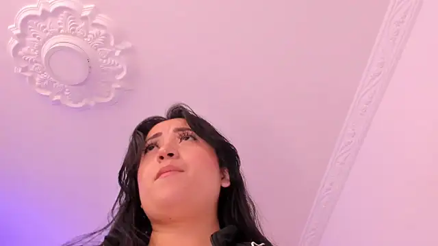 shanel taylor online show from 02/21/25, 02:17