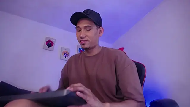 Jaison halls online show from 10/12/25, 08:24