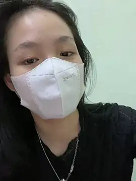 Snapshot of minmin2kk5 chatting on 01/08/25, 03:40 minmin2kk5 online show from 01/08/25, 03:40