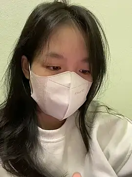 Snapshot of minmin2kk5 chatting on 01/17/25, 12:42 minmin2kk5 online show from 01/17/25, 12:42