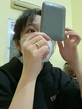 Snapshot of minmin2kk5 chatting on 02/05/25, 06:56 minmin2kk5 online show from 02/05/25, 06:56