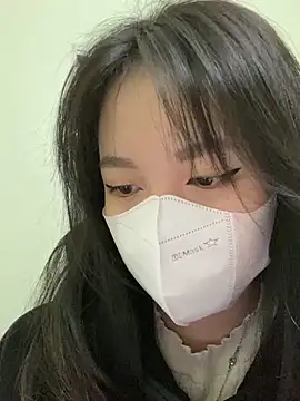 Snapshot of minmin2kk5 chatting on 02/10/25, 01:14 minmin2kk5 online show from 02/10/25, 01:14