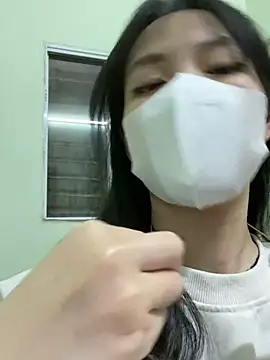 Snapshot of minmin2kk5 chatting on 03/08/25, 01:06 minmin2kk5 online show from 03/08/25, 01:06