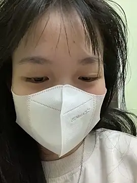 Snapshot of minmin2kk5 chatting on 03/21/25, 12:29 minmin2kk5 online show from 03/21/25, 12:29