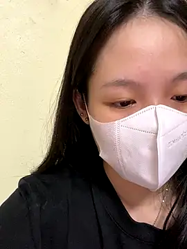 Snapshot of minmin2kk5 chatting on 09/21/25, 03:35 minmin2kk5 online show from 09/21/25, 03:35