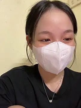 Snapshot of minmin2kk5 chatting on 10/02/25, 03:19 minmin2kk5 online show from 10/02/25, 03:19