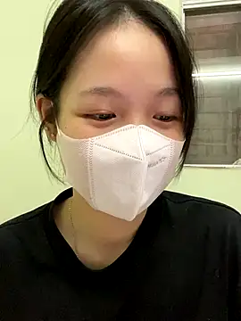 Snapshot of minmin2kk5 chatting on 10/03/25, 03:25 minmin2kk5 online show from 10/03/25, 03:25