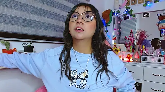 Littlerouse  online show from 01/25/25, 05:18