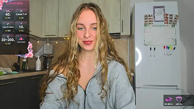 Snapshot of violet_blue_eyes chatting on 12/11/24, 01:28 violet blue eyes online show from 12/11/24, 01:28