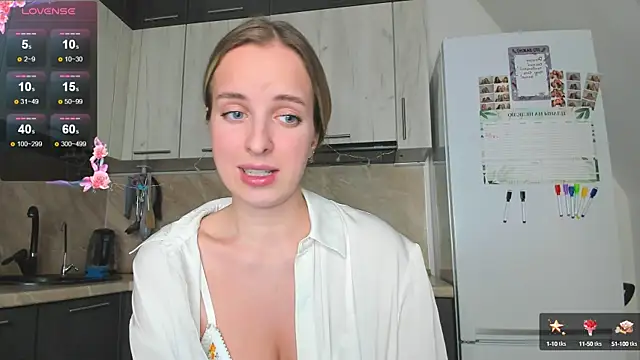 Snapshot of violet_blue_eyes chatting on 12/18/24, 01:12 violet blue eyes online show from 12/18/24, 01:12