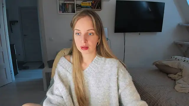 Snapshot of violet_blue_eyes chatting on 10/08/25, 07:17 violet blue eyes online show from 10/08/25, 07:17