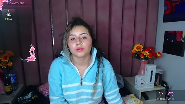 Snapshot of celeste_blue69 chatting on 02/12/25, 06:51 celeste blue69 online show from 02/12/25, 06:51