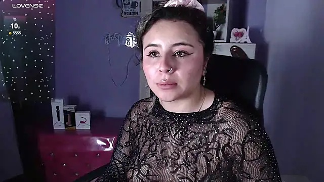 Snapshot of celeste_blue69 chatting on 02/19/25, 09:06 celeste blue69 online show from 02/19/25, 09:06