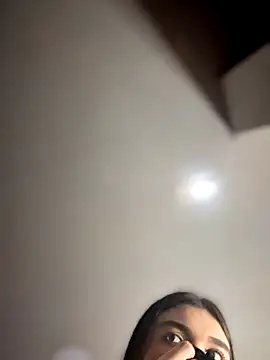 saracaball  online show from 12/04/25, 01:26