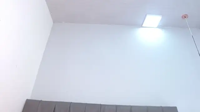 Cherllynn online show from 12/17/24, 06:09