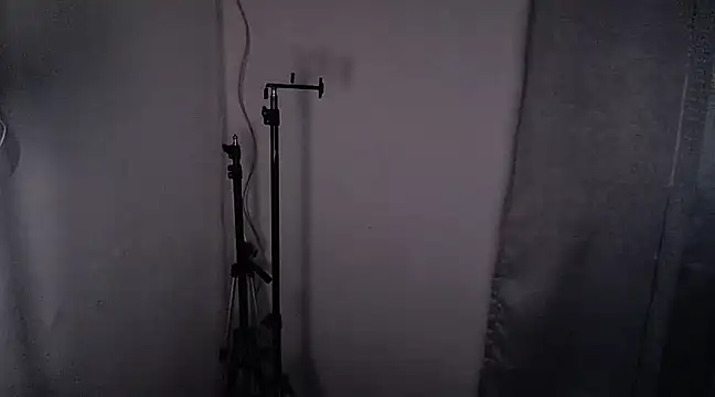 Snapshot of Nicole_Colette_ chatting on 01/23/25, 05:56 Nicole Colette  online show from 01/23/25, 05:56