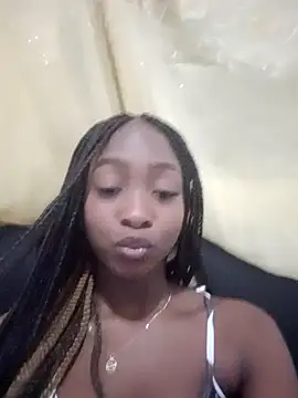 Snapshot of Nicole_Colette_ chatting on 03/03/25, 10:20 Nicole Colette  online show from 03/03/25, 10:20