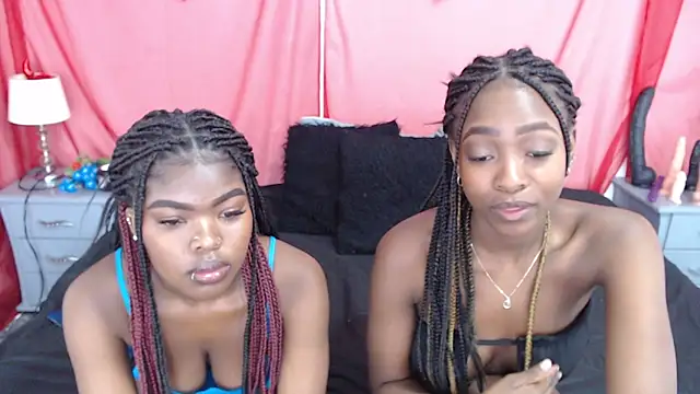 Snapshot of Nicole_Colette_ chatting on 03/12/25, 05:49 Nicole Colette  online show from 03/12/25, 05:49