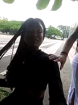 Snapshot of Nicole_Colette_ chatting on 03/14/25, 08:06 Nicole Colette  online show from 03/14/25, 08:06