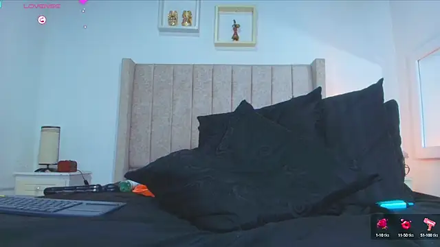 Snapshot of juana_240 chatting on 02/15/25, 10:21 juana 240 online show from 02/15/25, 10:21