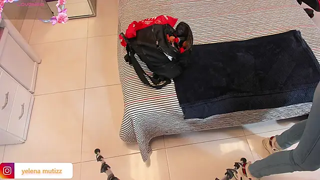 Yelena mutiz online show from 02/27/26, 01:00