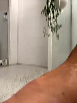 rafkiexh online show from 10/11/25, 08:51