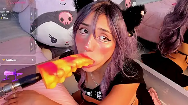 miia  baker online show from 03/17/25, 12:14