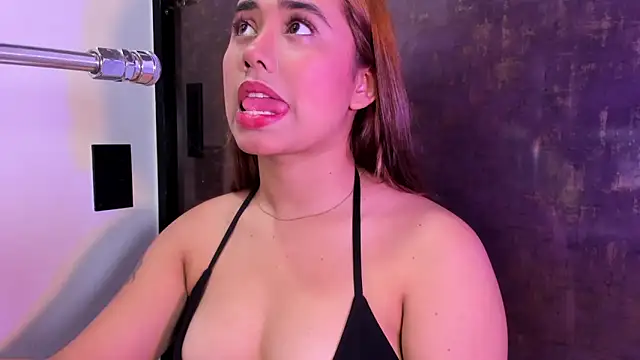 issie cute online show from 04/02/26, 07:33