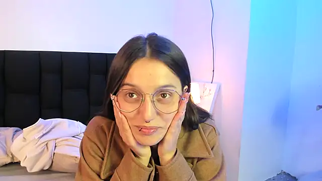 Snapshot of Elecktra_sweet chatting on 11/28/25, 08:33 Elecktra sweet online show from 11/28/25, 08:33