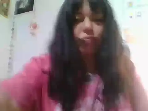 Snapshot of scarletttlove chatting on 06/30/26, 01:28 scarletttlove online show from 06/30/26, 01:28