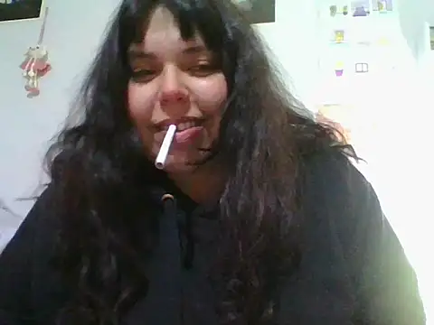 Snapshot of scarletttlove chatting on 07/05/26, 01:56 scarletttlove online show from 07/05/26, 01:56