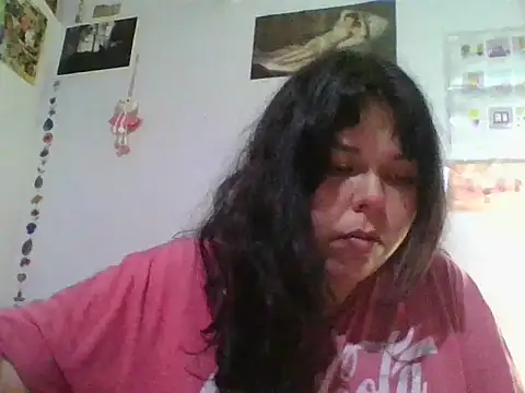 Snapshot of scarletttlove chatting on 07/27/26, 01:01 scarletttlove online show from 07/27/26, 01:01