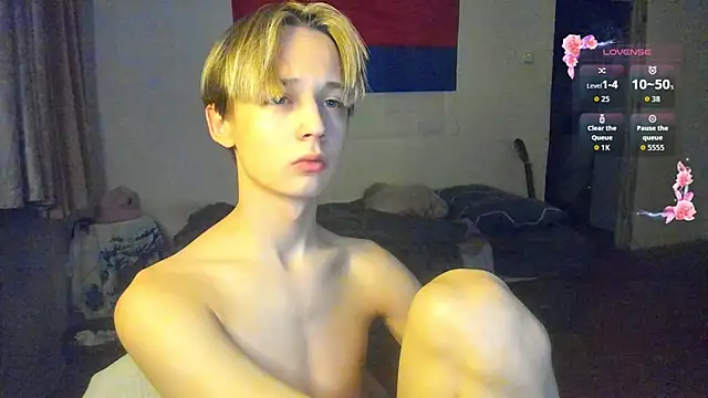 Snapshot of Vampirella_GS chatting on 04/03/26, 12:52 Vampirella GS online show from 04/03/26, 12:52