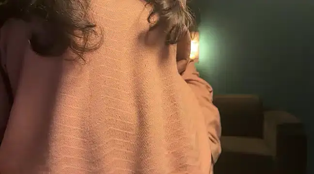 Snapshot of demieliss chatting on 12/16/24, 07:54 demieliss online show from 12/16/24, 07:54